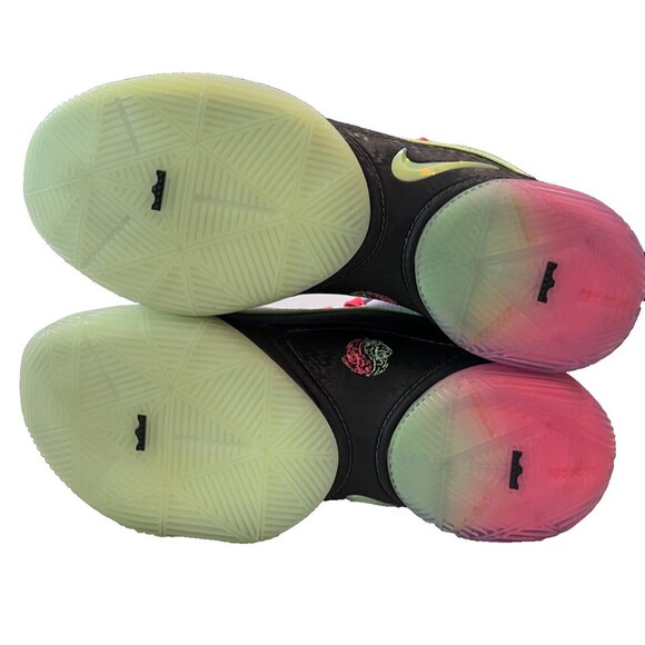 Nike NEW Size 10 Lebron XXII White Volt Glow Basketball Shoes FZ1094-101 Men\'s main image 13